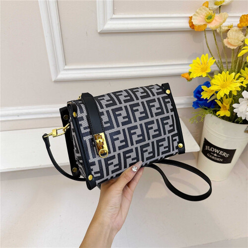(Black) Retro full printed letters small square box bag