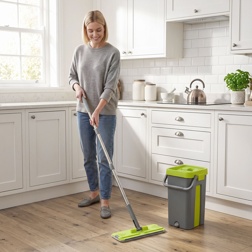 Rackhams Dark/Grey Mop And Bucket Set With 2 Chambers, 5 Microfiber Pads, - Image 2