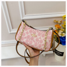 (Light pink) Vintage C-print armpit bag