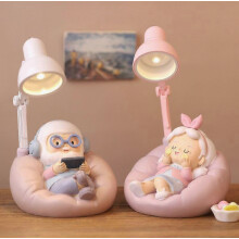 harsfiguren van een oude man en een oude vrouw, tafeldecoratie voor op het nachtkastje, klein nachtlampje, verjaardagscadeau 8*8,5*13,5