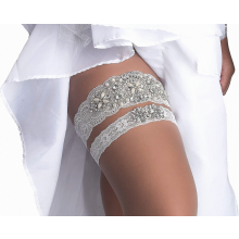 Ligas de novia compatibles con la novia. Conjunto de liga de novia se