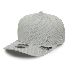 New York Yankees Mesh Flawless 9Seventy Stretch-Snap Snapback Cap