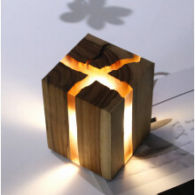 Lampe en résine époxy à motif craquelé créatif : ambiance idéale pour le camping et la chambre à co