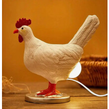 Objet décoratif innovant en résine : Veilleuse réaliste en forme de poule blanche pondeuse - Décora