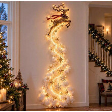 Verlichte kerstdecoratie met rendieren en waterval, vliegende rendieren met warme led-lichtsnoeren en sneeuwsterren, rustieke kerstwand