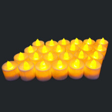 Verpakking van 12 batterijgevoede vlamloze LED-theelichtjes (energieklasse A).