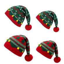 Kerstmutsenset voor het hele gezin: 2 volwassenen en 2 kinderen, gebreide muts met lange pompon, winterse feestdecoratie voor