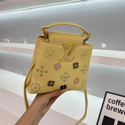 (Yellow) Light luxury flower-embellished diamond handbag