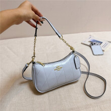 (Blue) Sweet cool quilted baguette bag