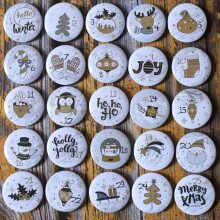 DAHI Advent Calendar Number Buttons numbered from 1 to 25, for Christmas calendar, self-assembling, for jute bags, pins (D)