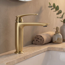 Bathroom Faucet Premium Rea Como Brush Gold Low