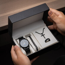 Coffret cadeau montre et bijoux pour homme (4 pièces) | Comprend montre + bracelet + collier croix + bague | Cadeau idéal pou