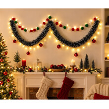 Set di decorazioni natalizie con ghirlanda, ghirlanda di tinsel con 6 palline rosse, pon pon e 2 luci a LED, decorazione nata