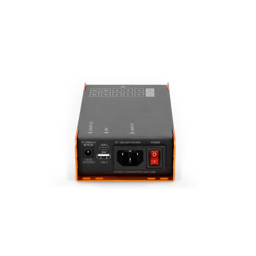 Palmer PWT 12 IEC Universal Pedalboard Power Supply with USB 2