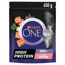 PURINA ONE High Protein Salmon Dry Cat Food 650g (pack of 4)