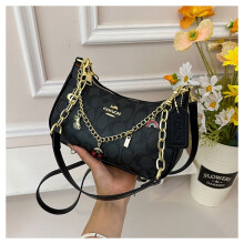 (Black) Presbyopic print meniscus armpit bag Decorative chain bag