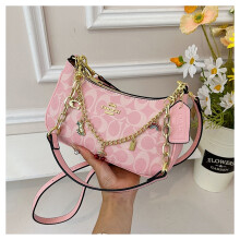 (Pink) Presbyopic print meniscus armpit bag Decorative chain bag