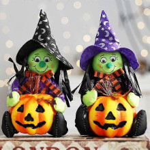 Halloweenversiering: spookpompoen, decoratie voor Halloweenfeestjes, thuis, kantoor of bureau. Knutselwerkjes met pompoenen voor kinde