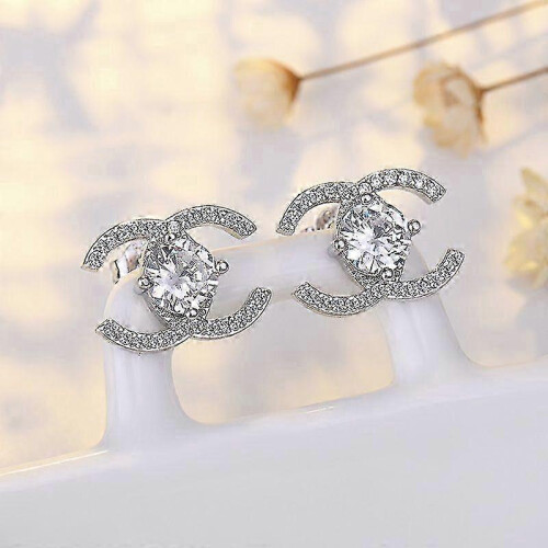 925 Sterling Silver Zirconia Stud Earrings with Interlocking Circle Design for Women 1
