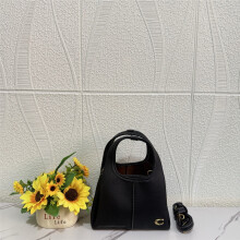 (Black) Presbyopic print solid color, lightweight daily handbag