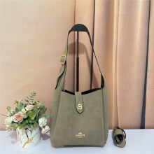 (Light khaki) Simple large capacity frosted shoulder bag