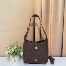 (Dark brown) Simple large capacity frosted shoulder bag