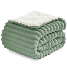 BEDELITE Fluffy Sherpa Blanket Cosy Soft Throw 127x152 cm Sage Green