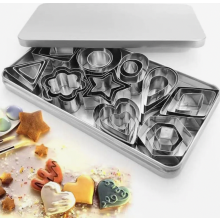 Set di 30 mini formine per biscotti natalizi in acciaio inossidabile per preparare dolcetti natalizi a casa
