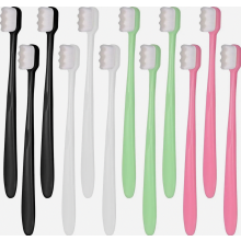Pacote com 12 escovas de dentes manuais extra macias, com 20.000 nanocerdas para gengivas sensíveis, para adultos e crianças, cores sortidas