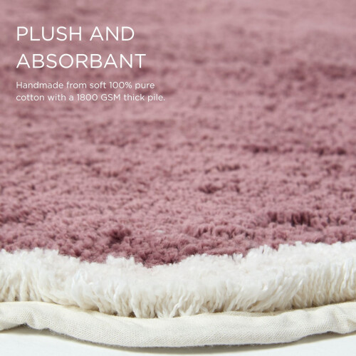 Homescapes Scalloped Bath Mat, 100% Cotton - 70 cm Round 1