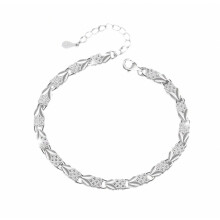 Armband met symbool voor liefde en geluk – Hartje en klavertje vier hanger – ideaal als jubileum- of verjaardagscadeau