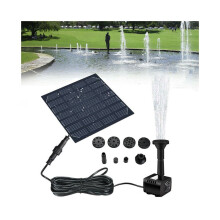 Op zonne-energie werkende fontein voor in de tuin: pompset met paneel en dompelpomp.