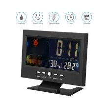 Digitale LED-wekker voor thuisgebruik met kalender, thermometer, weerweergave en kleurendisplay.