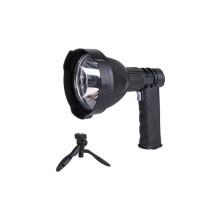 Oplaadbare LED-zaklamp met hoog vermogen voor buitenactiviteiten zoals kamperen, jagen en andere buitenactiviteiten.