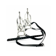 Borstharnas, metalen tepelklemmen, martelspel, BDSM, bondage, dwangmiddelen