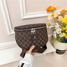 (Brown checkerboard) Retro printed semicircle waist bag for men and women, shoulder strap chest bag