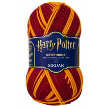 Harry Potter Self-Striping Scarf Yarn - Gryffindor