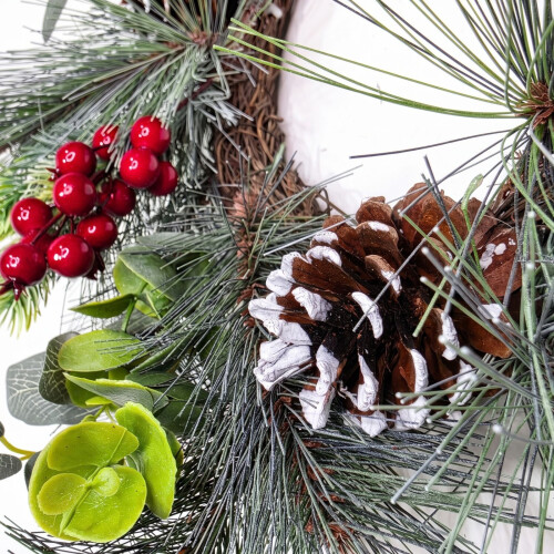Homescapes Artificial Frosted Pinecone Wreath, Winter Snow 2