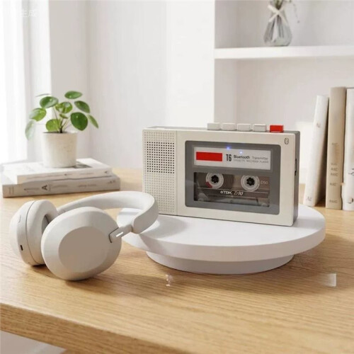 Cassette Player Portable Multi-Functional Retro Two-Way  Receiver/Transmitter Cassette Player/Record Player 1