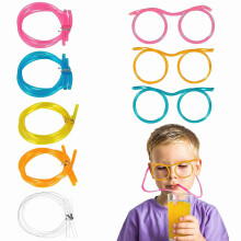 Vasos de juguete con pajitas para niños y bebés, ideales para fiestas de cumpleaños, artículos para fiestas de bar, 4 unidades, color aleatorio.