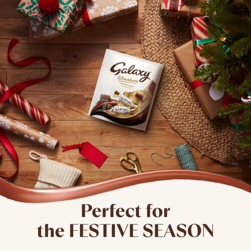Galaxy Galaxy Assorted Smooth Milk Chocolate Christmas Sharing Pouch 260g 2