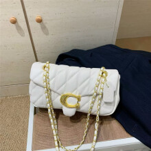 (White) V-shaped quilted flap baguette bag, versatile for commuting