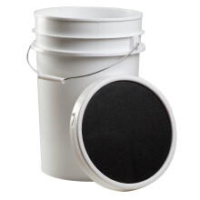 Champion Sports 6 Gallon Bucket with Padded Soft Seat Lid - Durable Construction - Balls Not Included - Ideal for Baseball, Softball, T-Ball, Practice