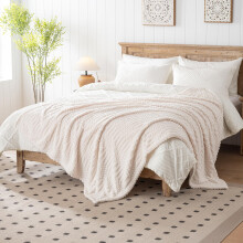 Lussena 60x80 Inch Beige Twin Blanket - Soft & Fluffy Fleece, Cute & Aesthetic, Perfect for Sofa, Couch, Chair, Bed, Living Room & Bedroom, All-Season