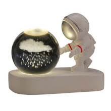Kreative Lampe: Einzigartige und bezaubernde LED-Lampe für Weltraumreisen – Astronauten-Nachtlicht