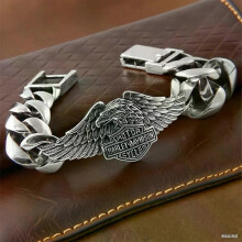 For Harley Davidson Electra Glide Ultra 883 Engine Skull Eagle Bracelet Personality Vintage Skull Mens Boys Bracelet Accessories