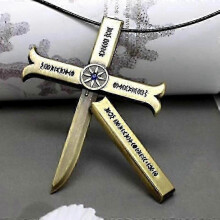 Jewelry Anime One Piece Dracule Mihawk Cross Necklace Pendant Sword Blade Eagle Eyes Vintage