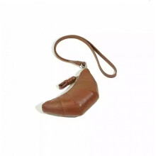 (brown, 24*3*11cm) Ins Blogger Heart Pendant Necklace - Trendy Fashion Sweater Chain - Versatile High-End Jewelry for Women