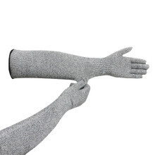 Katzenpflegehandschuhe mit verlängerten Stulpen; biss- und kratzfester Armschutz für den Umgang mit Haustieren.