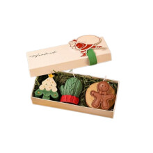 Christmas Scented Candle Set, 3Pcs Handmade Natural Soy Wax Candles with Snowman Gingerbread Man Glove Shaped